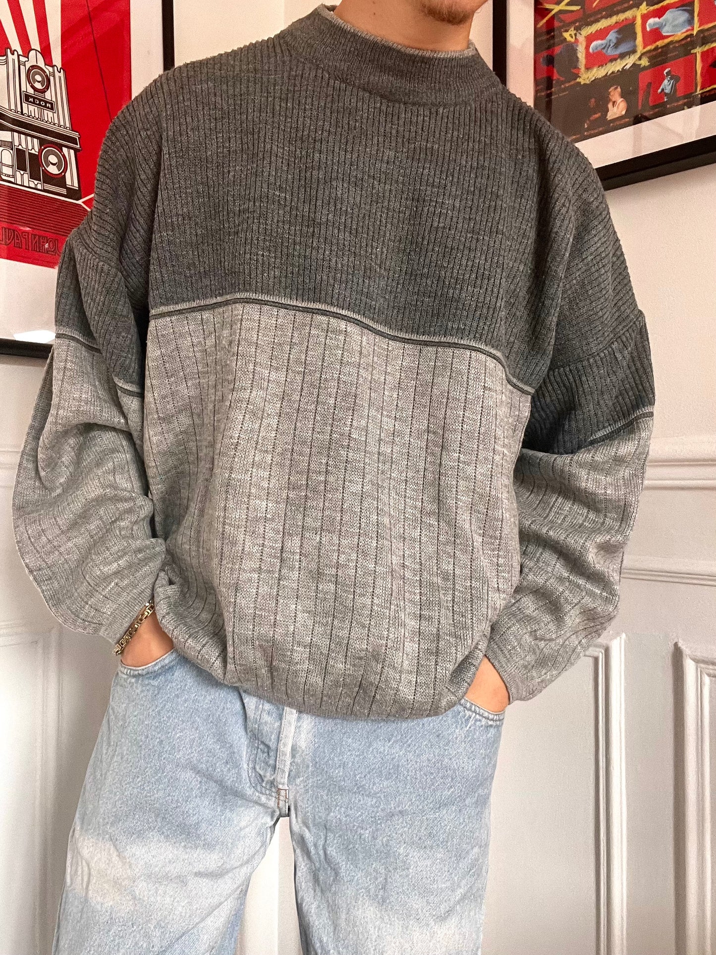 Oversized vintage 80s pull size L