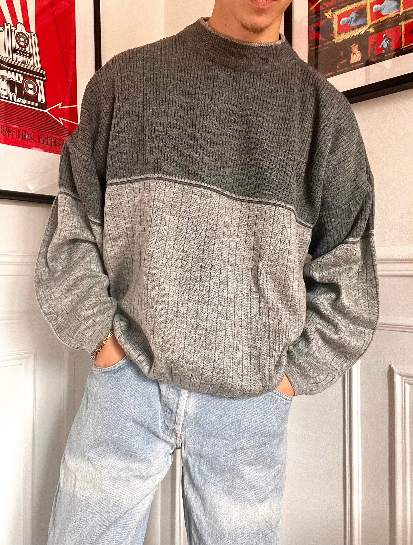 Oversized vintage 80s pull size L